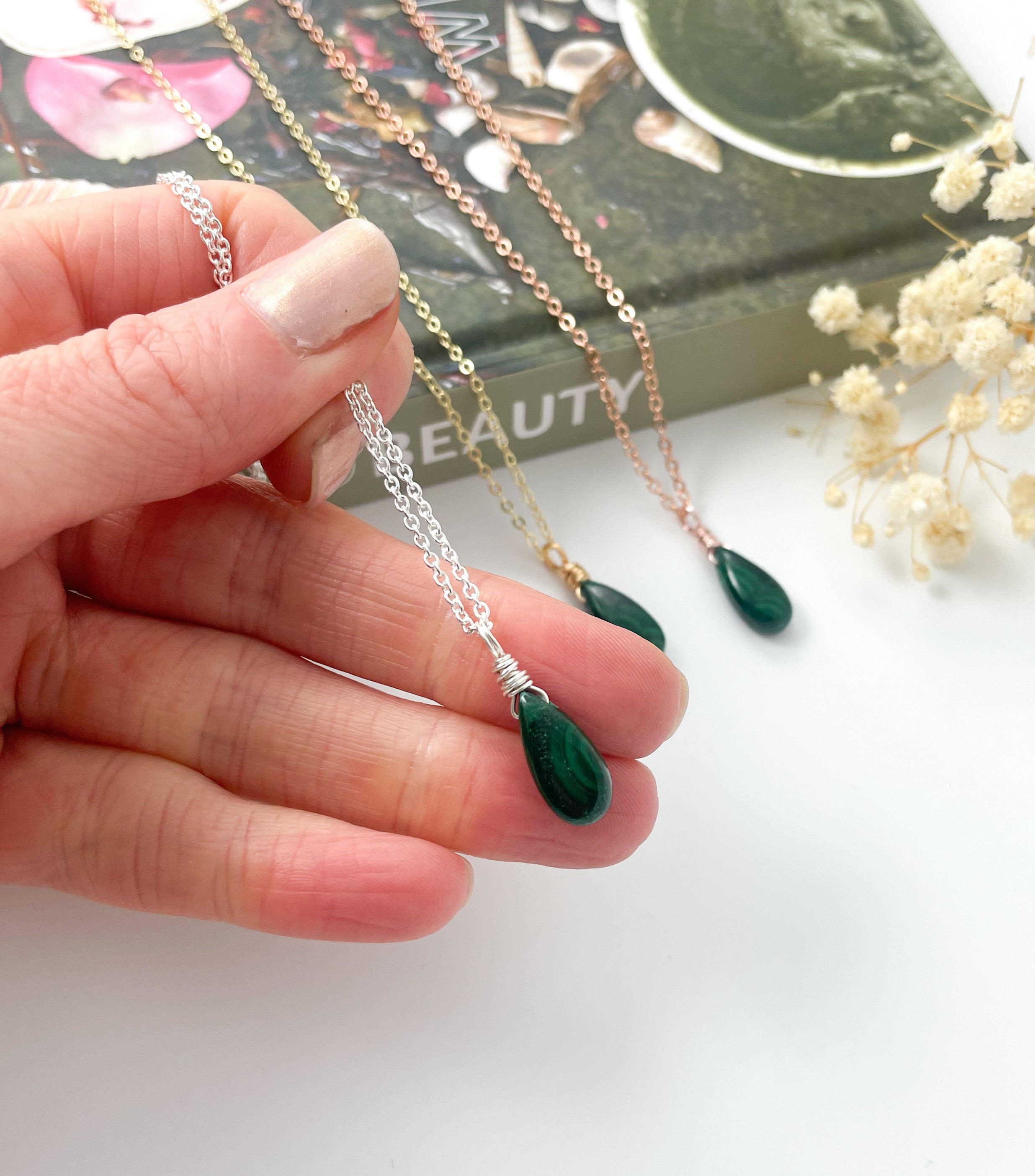 Malachite Drop - 16 inch